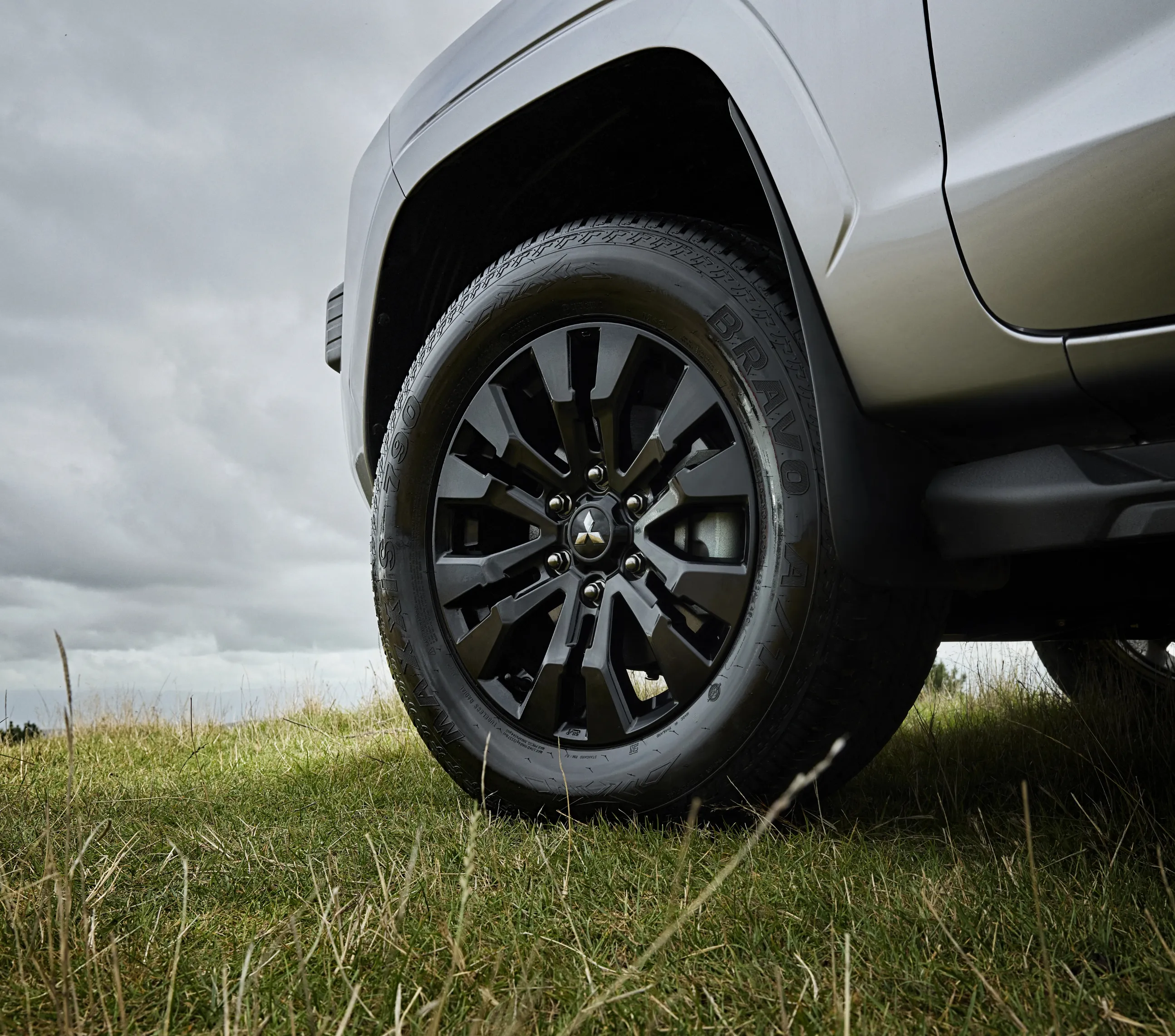 Mitsubishi Triton alloy wheel